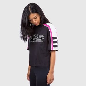 Adidas OG black and pink tee NWT Size Lg